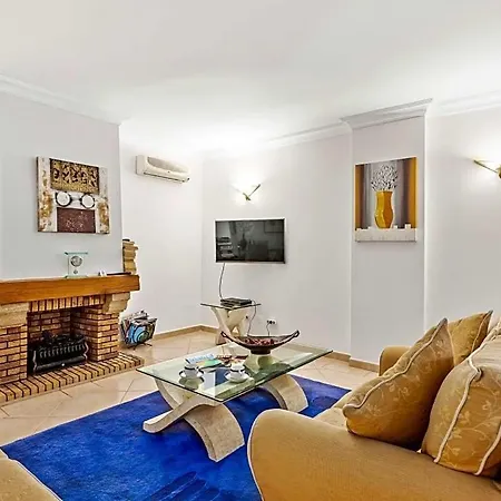 Sleeps 6 With Pool Air Con And Wifi * Barros da Fonte Santa